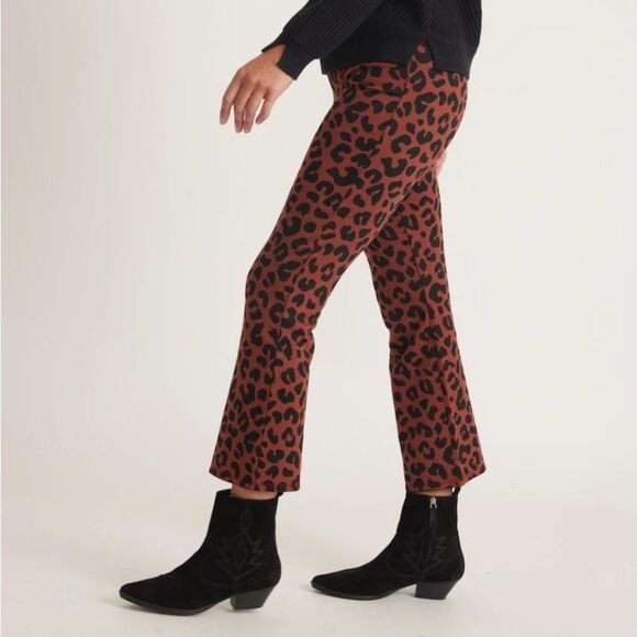 NWT Marine Layer Valencia Kick Flare Pant Cheetah Size SMALL Animal Print Comfy - Picture 1 of 10